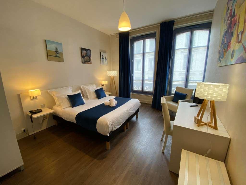 Hotel De Paris Lyon Room photo